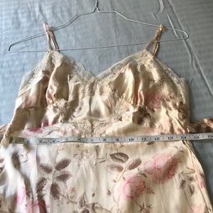 100% Silk nightdress. Victoria Secret- tag removed